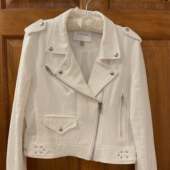 Blank NYC Jackets & Blazers - Blank NYC white Moto jacket Medium